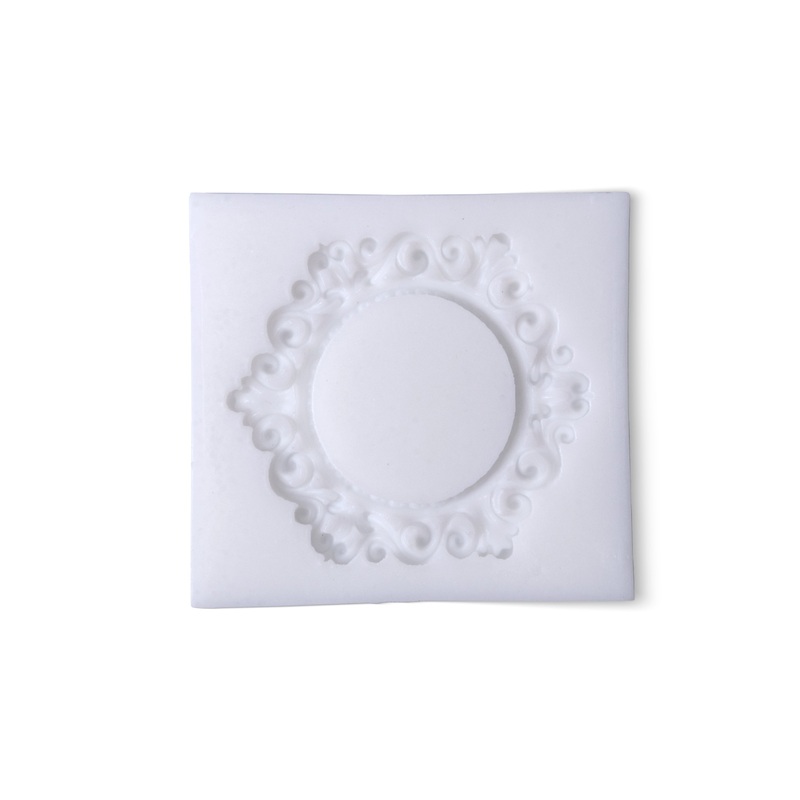 Silicone Mould Swirl Frame 7.8 X 7.1 D-0.8cm 1pc