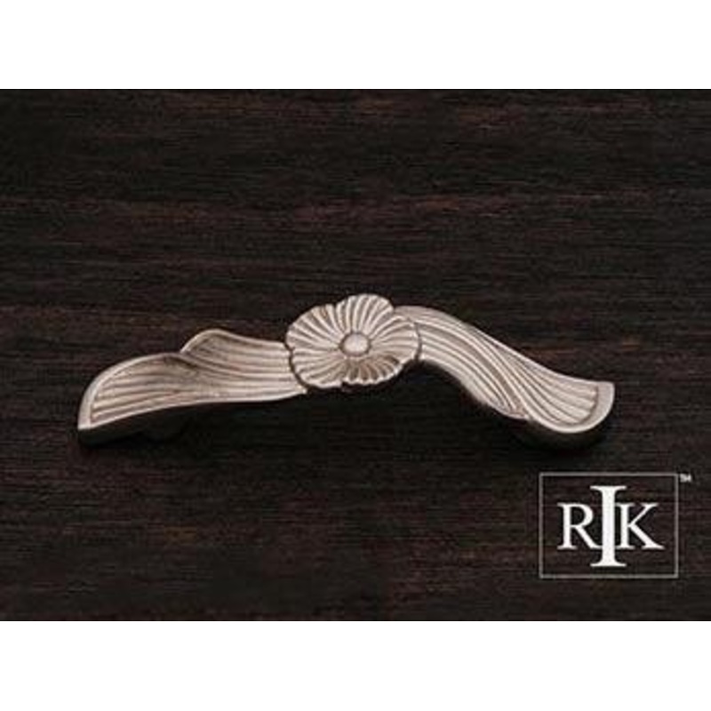 Daisy Pull 3 – Pewter