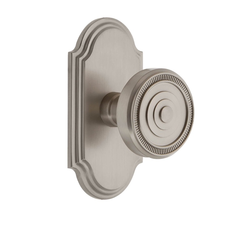 Arc Short Plate with Soleil Knob in Satin Nickel