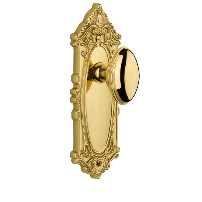Grande Victorian Long Plate with Eden Prairie Knob in Lifetime Brass
