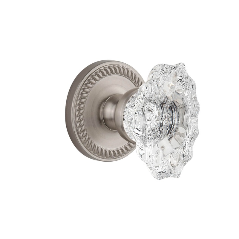 Newport Rosette with Biarritz Crystal Knob in Satin Nickel