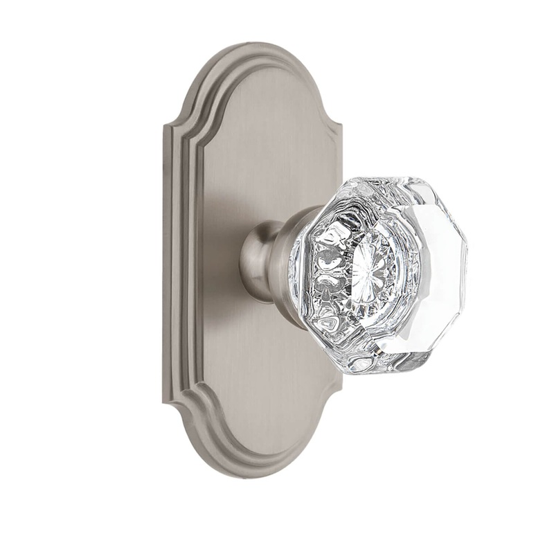 Arc Short Plate with Chambord Crystal Knob in Satin Nickel