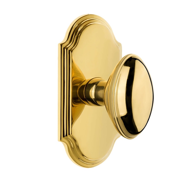 Arc Short Plate with Eden Prairie Knob in Lifetime Brass