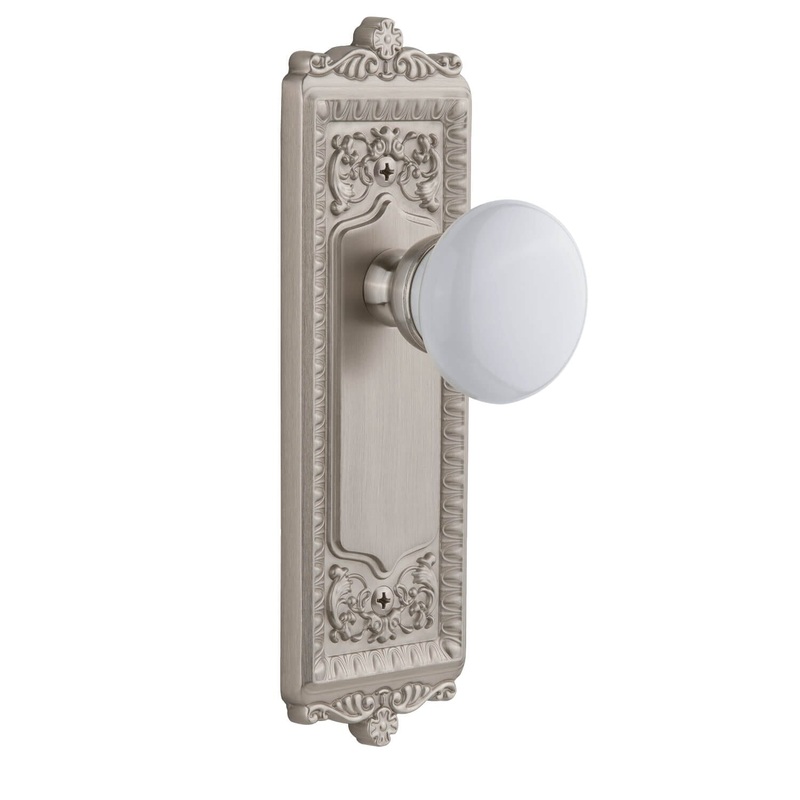 Windsor Long Plate with Hyde Park Knob in Satin Nickel