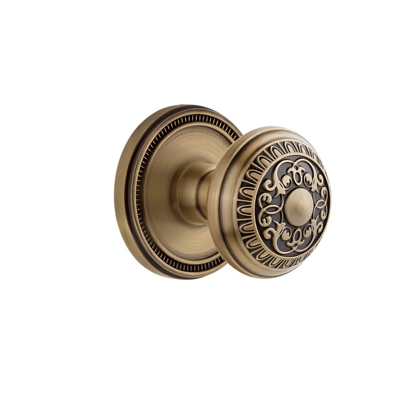 Soleil Rosette with Windsor Knob in Vintage Brass