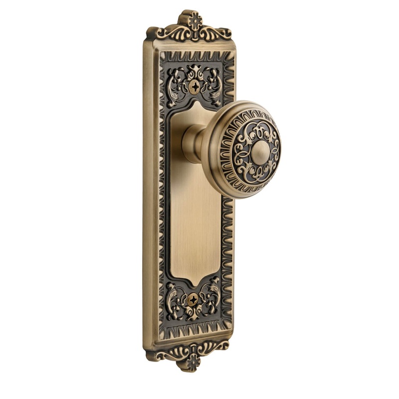 Windsor Long Plate with Windsor Knob in Vintage Brass