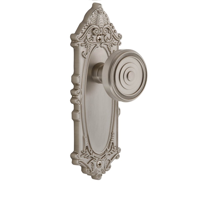 Grande Victorian Long Plate with Soleil Knob in Satin Nickel
